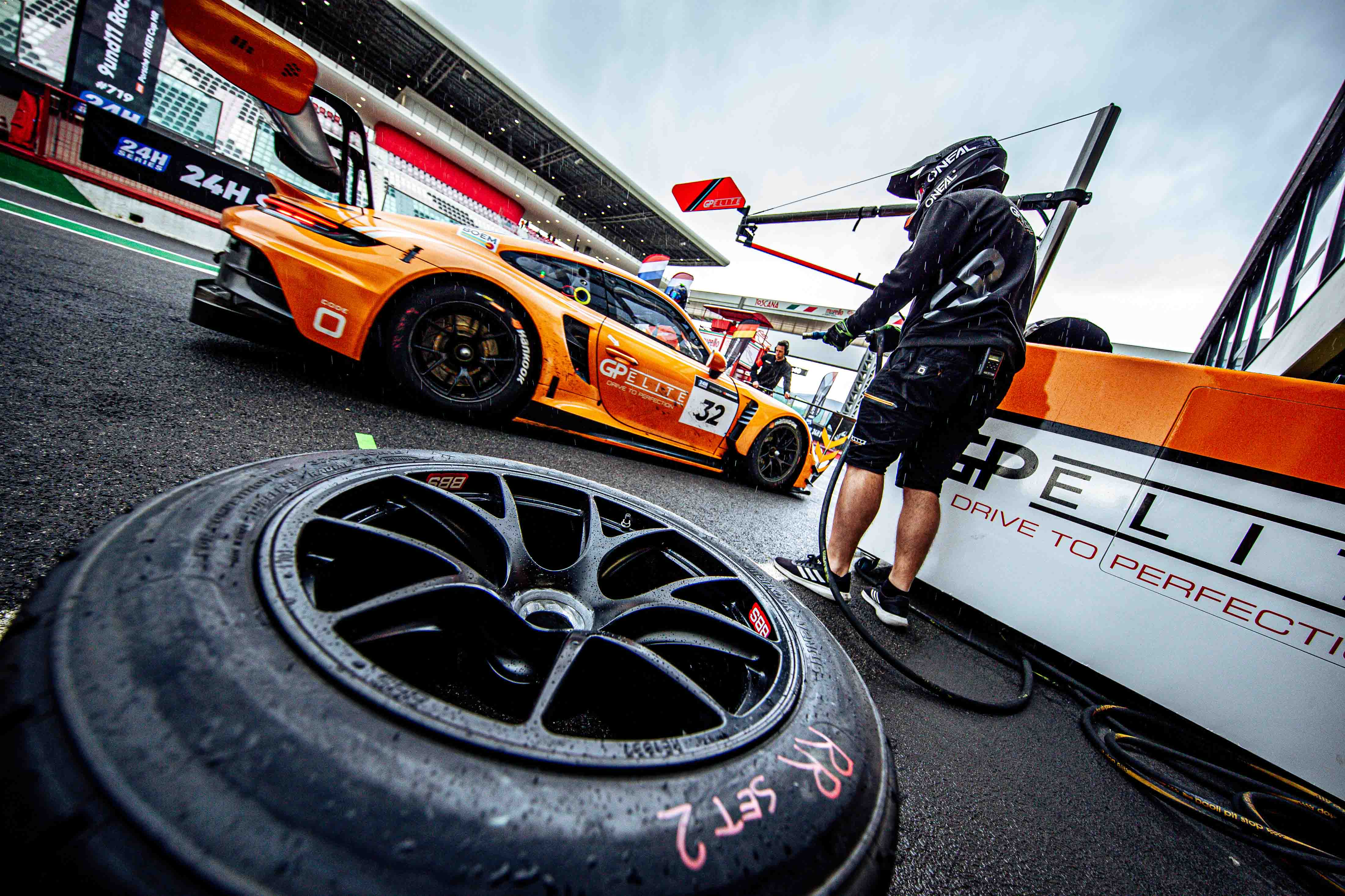 Porsche 992 GT3R - 12H Mugello